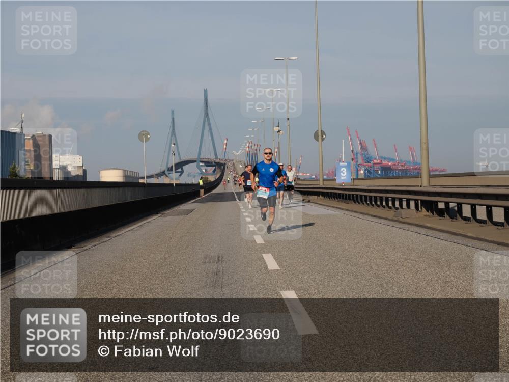 03.10.2025 - Köhlbrandbrückenlauf Fabian Wolf http://msf.ph/oto/9023690 03.10.2025 09:39:54 Position 3  meine-sportfotos.de