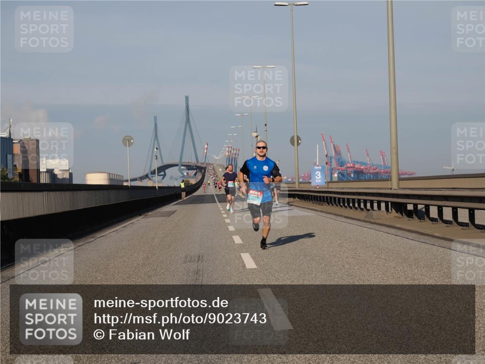 03.10.2025 - Köhlbrandbrückenlauf Fabian Wolf http://msf.ph/oto/9023743 03.10.2025 09:39:56 Position 3  meine-sportfotos.de