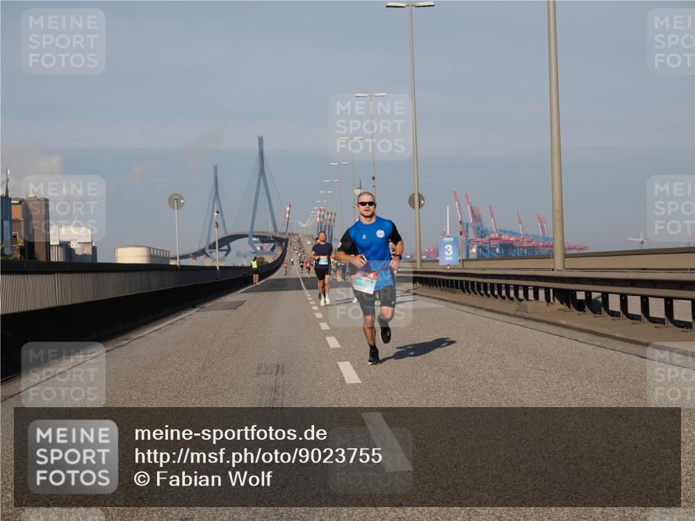 03.10.2025 - Köhlbrandbrückenlauf Fabian Wolf http://msf.ph/oto/9023755 03.10.2025 09:39:56 Position 3  meine-sportfotos.de