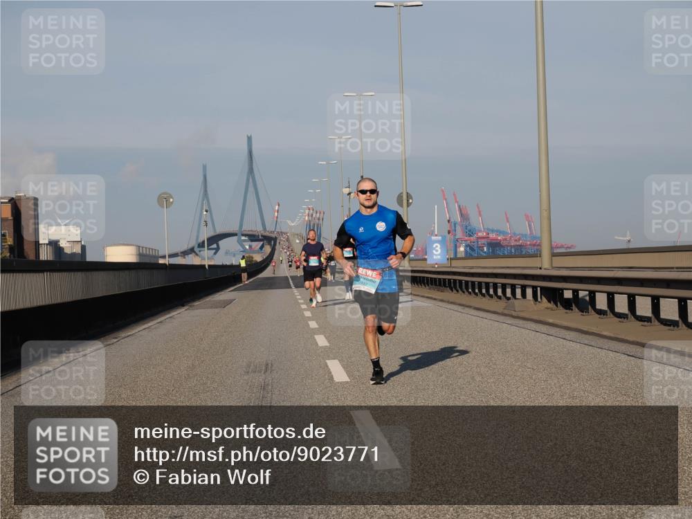 03.10.2025 - Köhlbrandbrückenlauf Fabian Wolf http://msf.ph/oto/9023771 03.10.2025 09:39:57 Position 3  meine-sportfotos.de