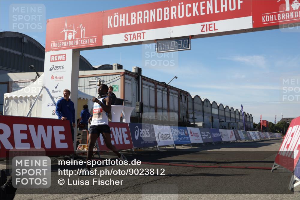 03.10.2025 - Köhlbrandbrückenlauf Luisa Fischer http://msf.ph/oto/9023812 03.10.2025 12:48:29 Ziel 6359 meine-sportfotos.de