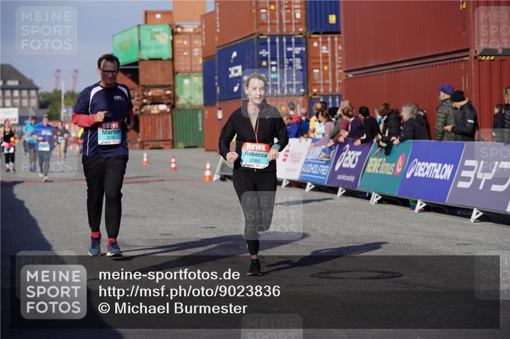 03.10.2025 - Köhlbrandbrückenlauf Michael Burmester http://msf.ph/oto/9023836 03.10.2025 10:26:15 Ziel 1904, 1949, 2284, 2614, 2676, 2681, 3149, 3447 meine-sportfotos.de