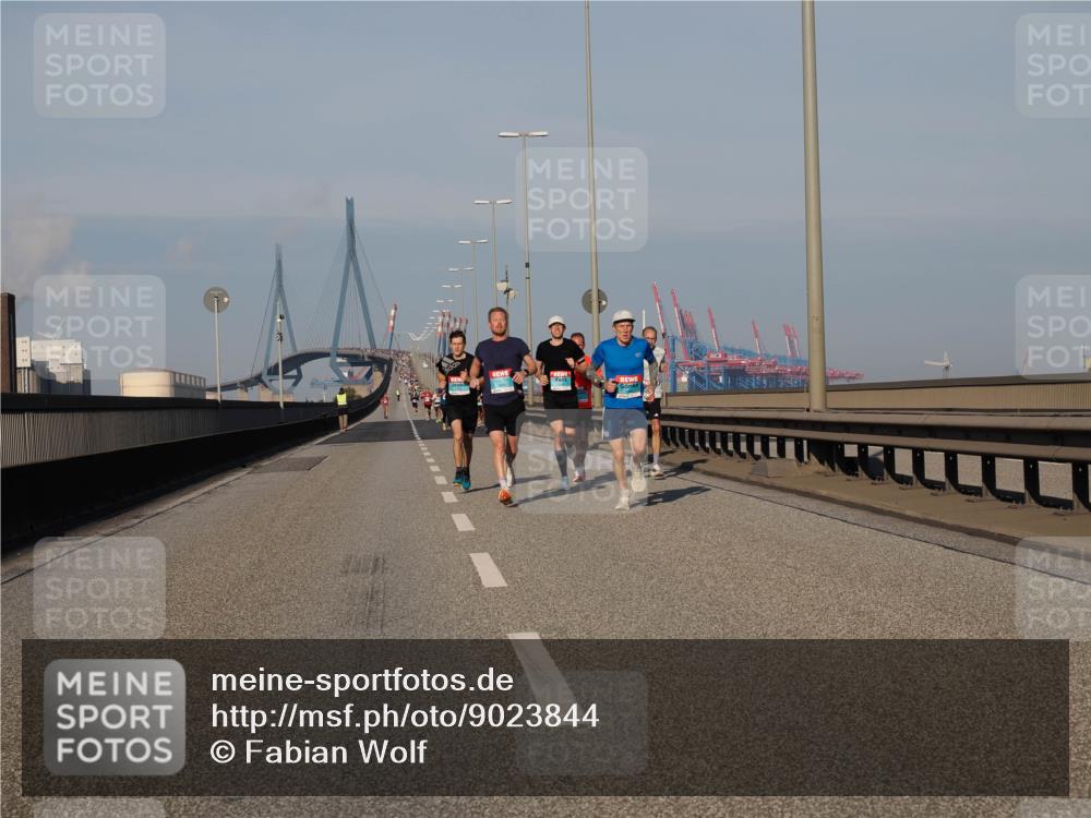 03.10.2025 - Köhlbrandbrückenlauf Fabian Wolf http://msf.ph/oto/9023844 03.10.2025 09:40:00 Position 3  meine-sportfotos.de
