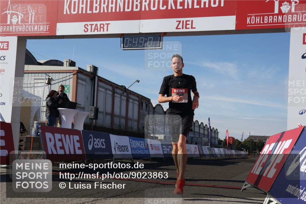 03.10.2025 - Köhlbrandbrückenlauf Luisa Fischer http://msf.ph/oto/9023863 03.10.2025 12:49:00 Ziel 5797, 6240 meine-sportfotos.de