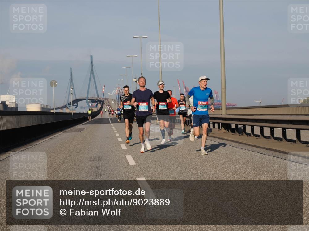 03.10.2025 - Köhlbrandbrückenlauf Fabian Wolf http://msf.ph/oto/9023889 03.10.2025 09:40:01 Position 3  meine-sportfotos.de
