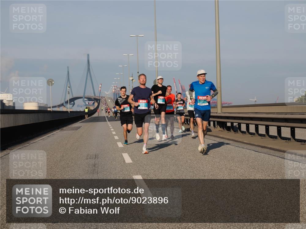 03.10.2025 - Köhlbrandbrückenlauf Fabian Wolf http://msf.ph/oto/9023896 03.10.2025 09:40:02 Position 3  meine-sportfotos.de
