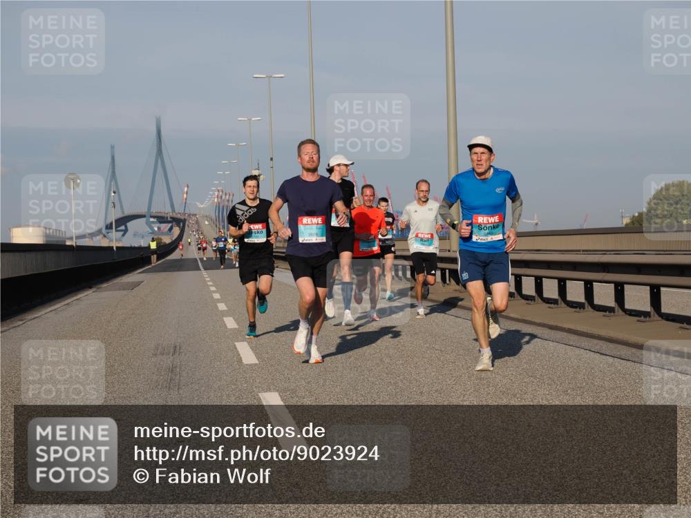03.10.2025 - Köhlbrandbrückenlauf Fabian Wolf http://msf.ph/oto/9023924 03.10.2025 09:40:02 Position 3 3809, 3248 meine-sportfotos.de