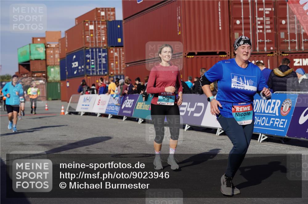 03.10.2025 - Köhlbrandbrückenlauf Michael Burmester http://msf.ph/oto/9023946 03.10.2025 10:26:25 Ziel 1209, 1436, 1744, 1949, 2050, 2614, 2925, 3113 meine-sportfotos.de