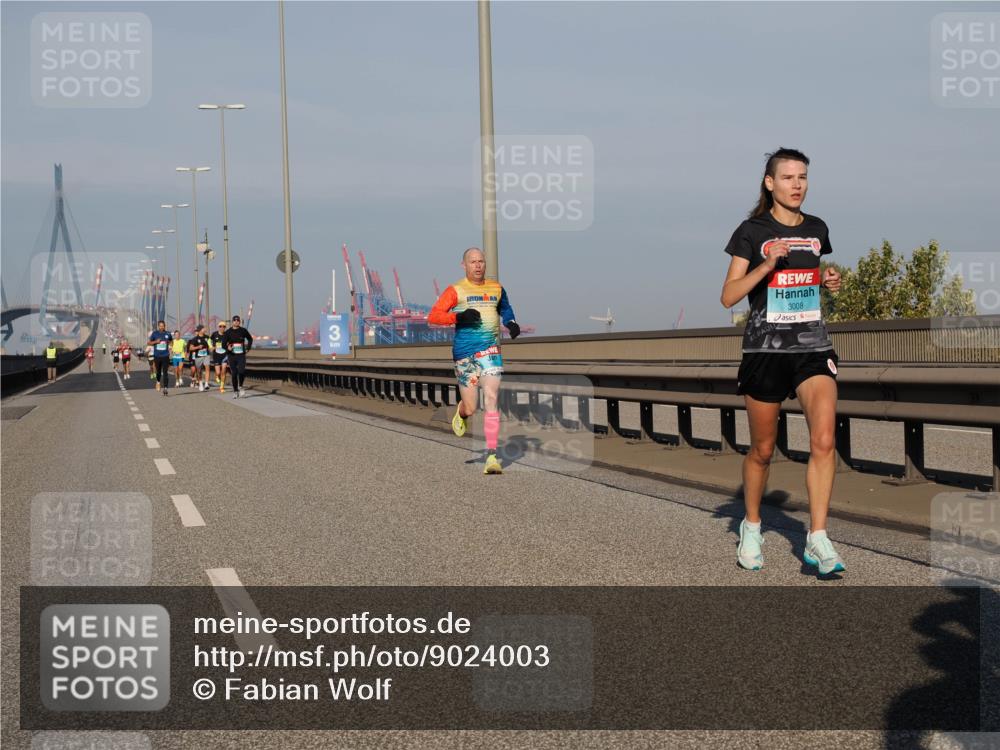 03.10.2025 - Köhlbrandbrückenlauf Fabian Wolf http://msf.ph/oto/9024003 03.10.2025 09:40:07 Position 3 3008 meine-sportfotos.de
