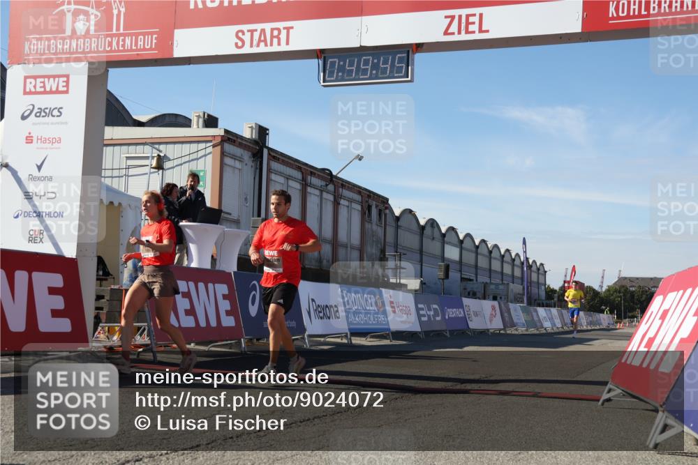03.10.2025 - Köhlbrandbrückenlauf Luisa Fischer http://msf.ph/oto/9024072 03.10.2025 12:49:44 Ziel 5687, 5688, 6253, 6482 meine-sportfotos.de
