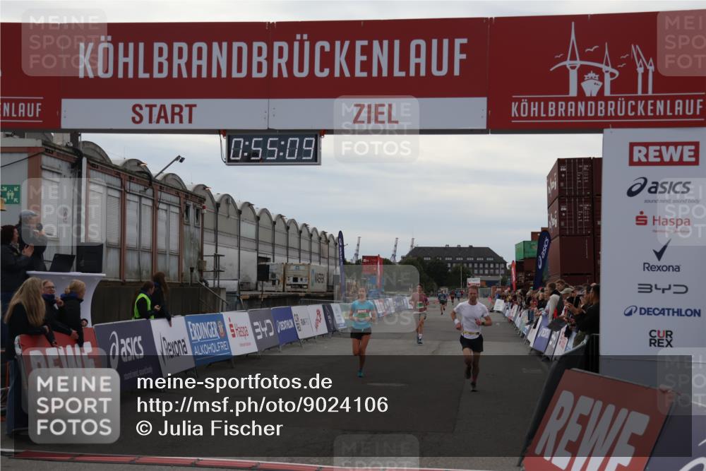 03.10.2025 - Köhlbrandbrückenlauf Julia Fischer http://msf.ph/oto/9024106 03.10.2025 15:55:09 Ziel 7010, 7040, 7100, 7597, 7898, 9590, 9594 meine-sportfotos.de