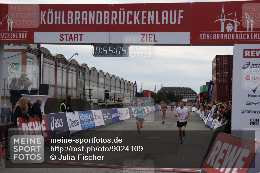 03.10.2025 - Köhlbrandbrückenlauf Julia Fischer http://msf.ph/oto/9024109 03.10.2025 15:55:09 Ziel 7010, 7040, 7100, 7597, 7898, 9590, 9594 meine-sportfotos.de