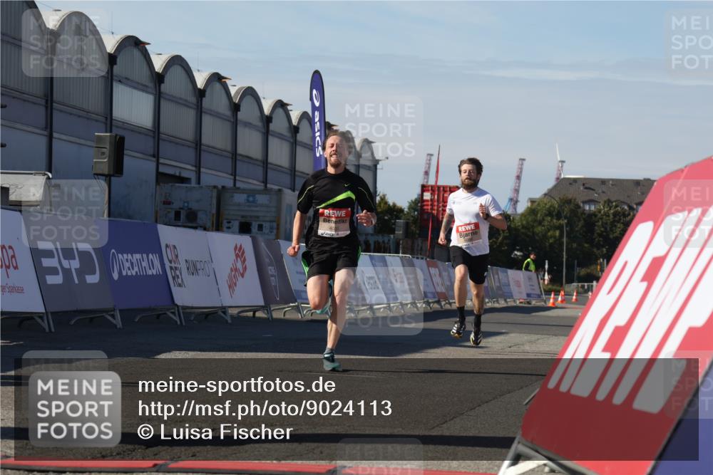 03.10.2025 - Köhlbrandbrückenlauf Luisa Fischer http://msf.ph/oto/9024113 03.10.2025 12:50:04 Ziel 4035, 6086 meine-sportfotos.de
