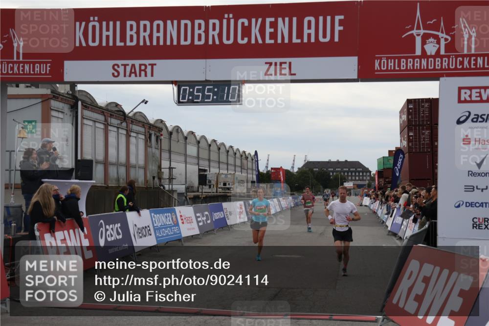 03.10.2025 - Köhlbrandbrückenlauf Julia Fischer http://msf.ph/oto/9024114 03.10.2025 15:55:10 Ziel 7010, 7040, 7100, 7597, 7898, 9594 meine-sportfotos.de