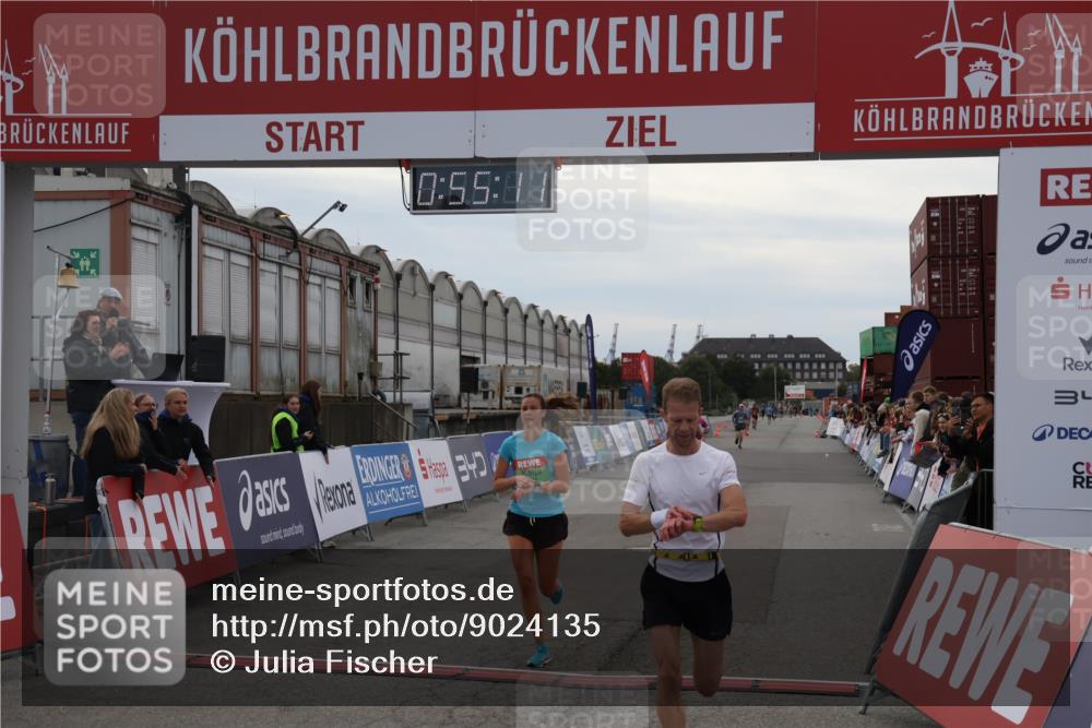 03.10.2025 - Köhlbrandbrückenlauf Julia Fischer http://msf.ph/oto/9024135 03.10.2025 15:55:11 Ziel 7010, 7040, 7053, 7100, 7597, 7898, 9594 meine-sportfotos.de