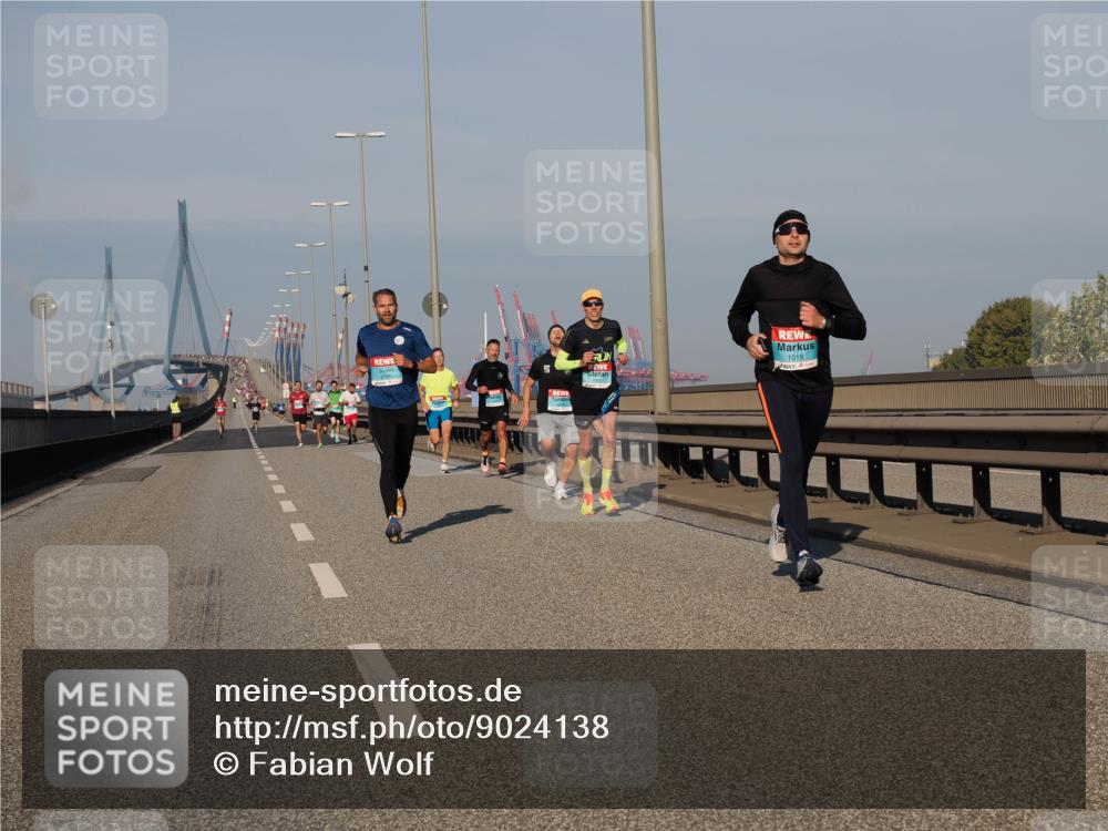 03.10.2025 - Köhlbrandbrückenlauf Fabian Wolf http://msf.ph/oto/9024138 03.10.2025 09:40:16 Position 3 1019 meine-sportfotos.de