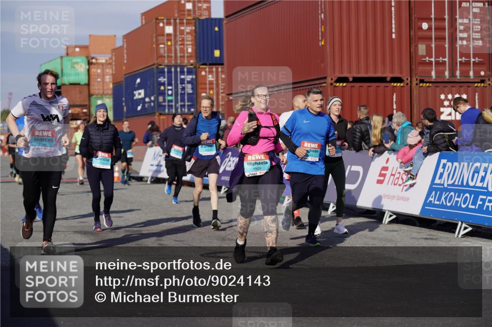 03.10.2025 - Köhlbrandbrückenlauf Michael Burmester http://msf.ph/oto/9024143 03.10.2025 10:26:41 Ziel 1425, 1509, 1726, 1727, 1756, 1840, 1996, 2133, 2259, 2405, 2551, 2586, 2655, 2952, 3105, 3110, 3163, 3602, 3787 meine-sportfotos.de