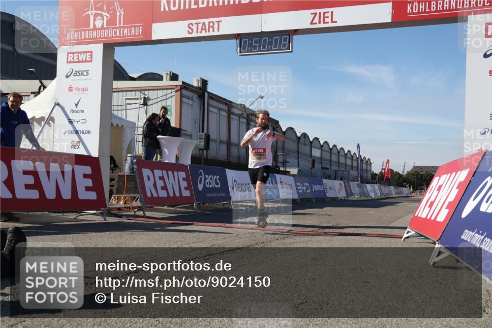 03.10.2025 - Köhlbrandbrückenlauf Luisa Fischer http://msf.ph/oto/9024150 03.10.2025 12:50:07 Ziel 4035, 6086 meine-sportfotos.de