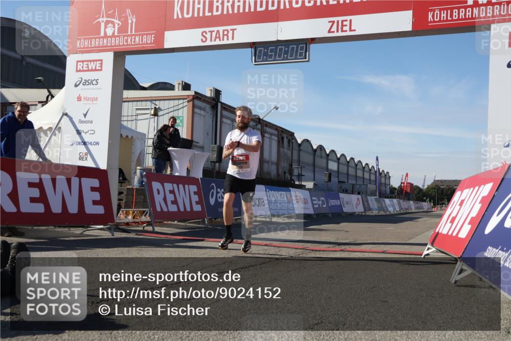 03.10.2025 - Köhlbrandbrückenlauf Luisa Fischer http://msf.ph/oto/9024152 03.10.2025 12:50:07 Ziel 4035, 6086 meine-sportfotos.de