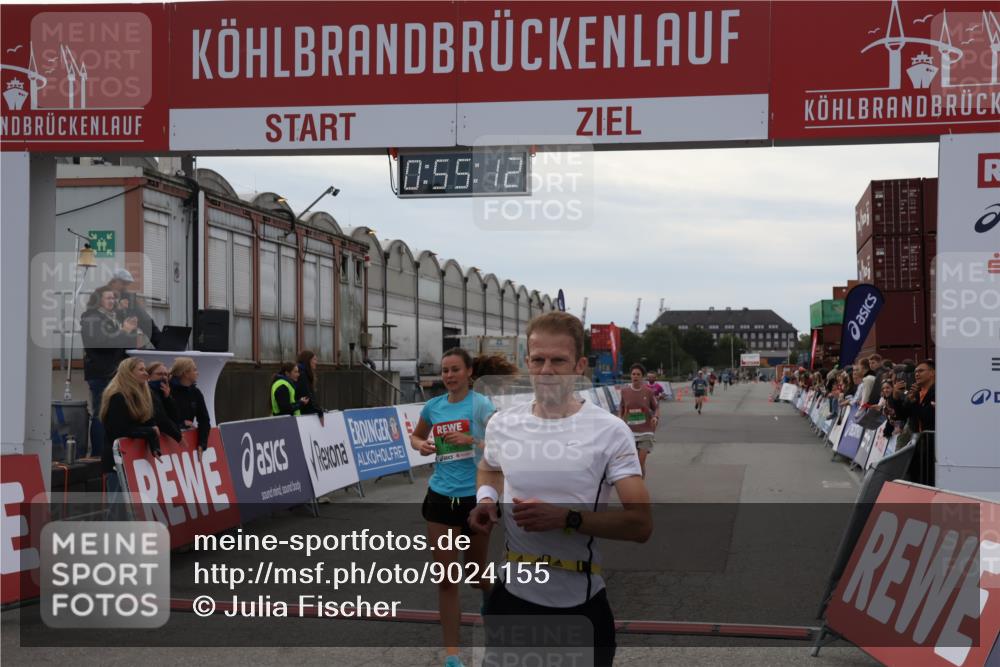 03.10.2025 - Köhlbrandbrückenlauf Julia Fischer http://msf.ph/oto/9024155 03.10.2025 15:55:12 Ziel 7010, 7040, 7053, 7100, 7597, 7898, 9594 meine-sportfotos.de