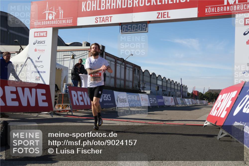03.10.2025 - Köhlbrandbrückenlauf Luisa Fischer http://msf.ph/oto/9024157 03.10.2025 12:50:08 Ziel 4035, 6086 meine-sportfotos.de