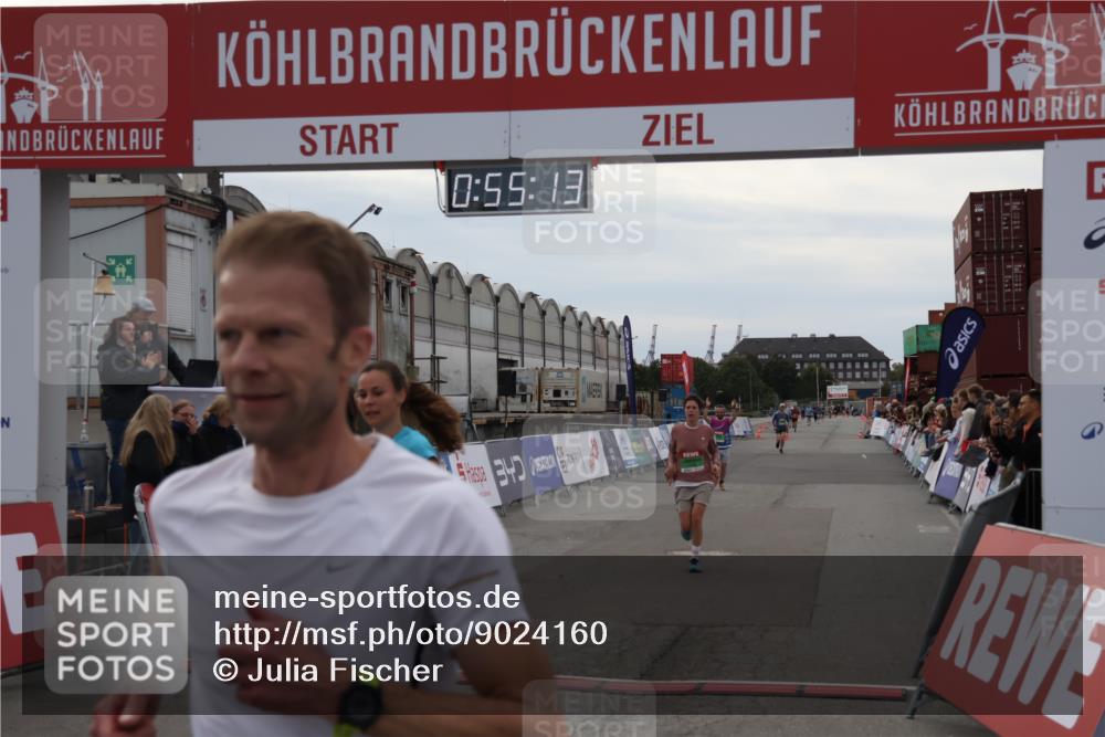 03.10.2025 - Köhlbrandbrückenlauf Julia Fischer http://msf.ph/oto/9024160 03.10.2025 15:55:13 Ziel 7010, 7040, 7053, 7100, 7597, 7898, 9594 meine-sportfotos.de