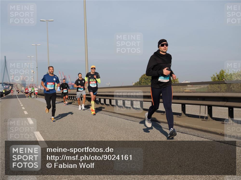 03.10.2025 - Köhlbrandbrückenlauf Fabian Wolf http://msf.ph/oto/9024161 03.10.2025 09:40:17 Position 3 123 meine-sportfotos.de