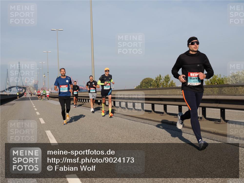 03.10.2025 - Köhlbrandbrückenlauf Fabian Wolf http://msf.ph/oto/9024173 03.10.2025 09:40:18 Position 3 1019 meine-sportfotos.de
