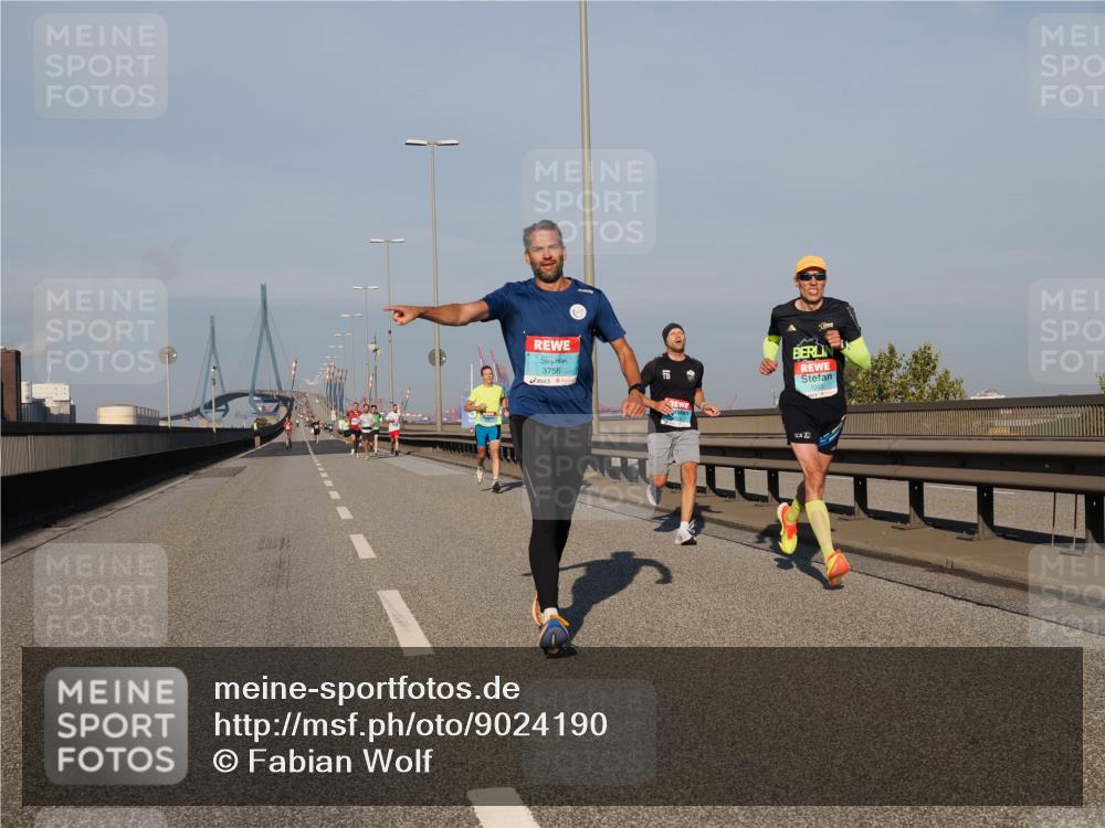 03.10.2025 - Köhlbrandbrückenlauf Fabian Wolf http://msf.ph/oto/9024190 03.10.2025 09:40:19 Position 3 3756 meine-sportfotos.de