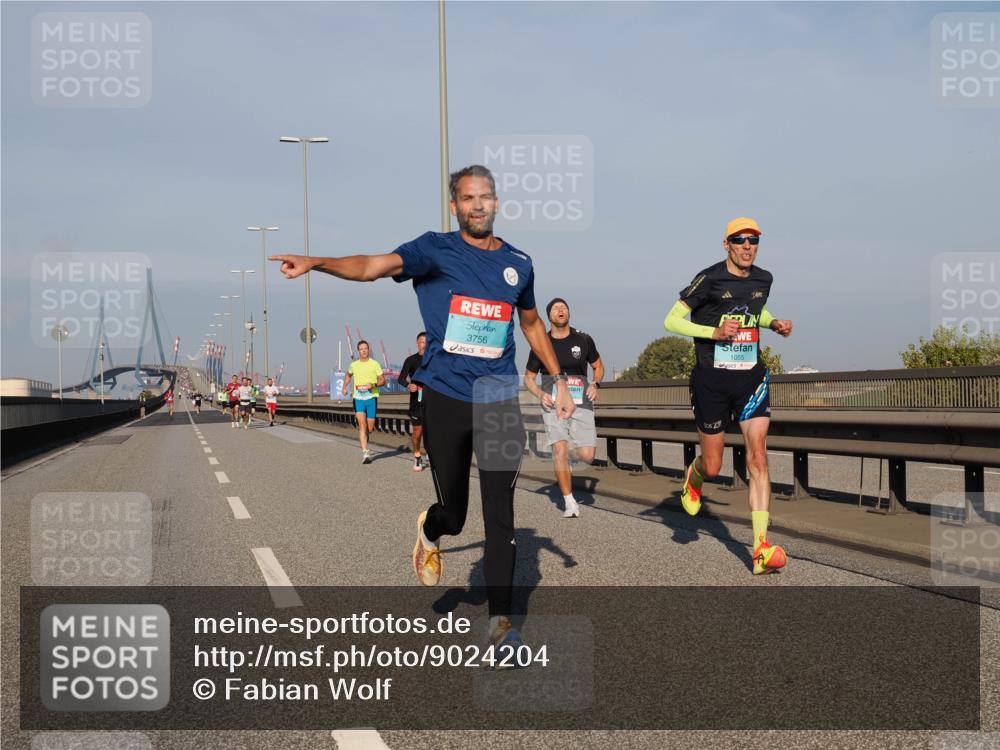 03.10.2025 - Köhlbrandbrückenlauf Fabian Wolf http://msf.ph/oto/9024204 03.10.2025 09:40:19 Position 3 3756, 2, 1055 meine-sportfotos.de