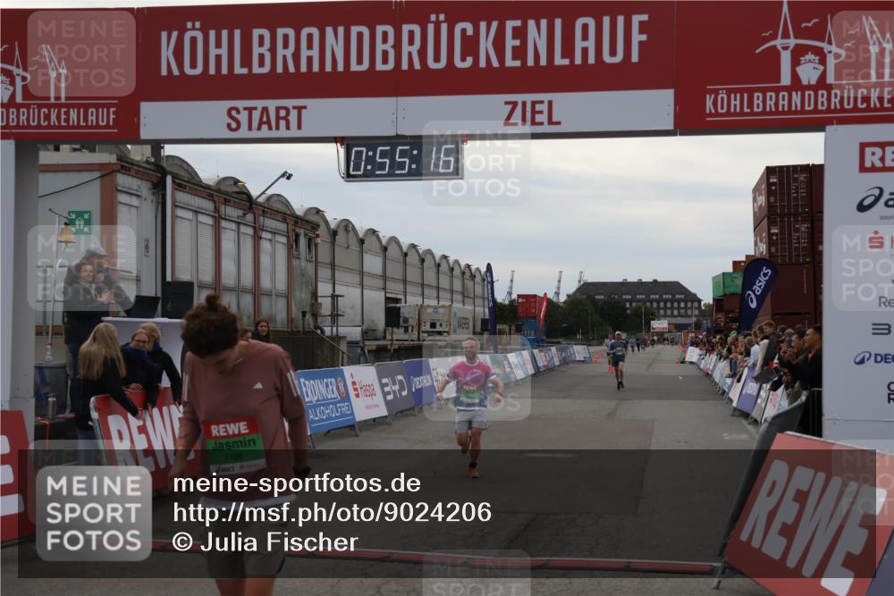 03.10.2025 - Köhlbrandbrückenlauf Julia Fischer http://msf.ph/oto/9024206 03.10.2025 15:55:17 Ziel 7040, 7053, 7100, 7197, 7898 meine-sportfotos.de