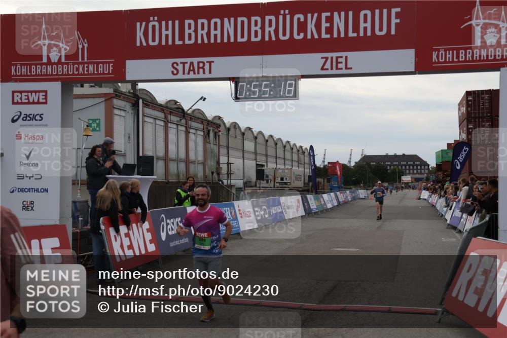 03.10.2025 - Köhlbrandbrückenlauf Julia Fischer http://msf.ph/oto/9024230 03.10.2025 15:55:18 Ziel 7040, 7053, 7100, 7197, 7898 meine-sportfotos.de