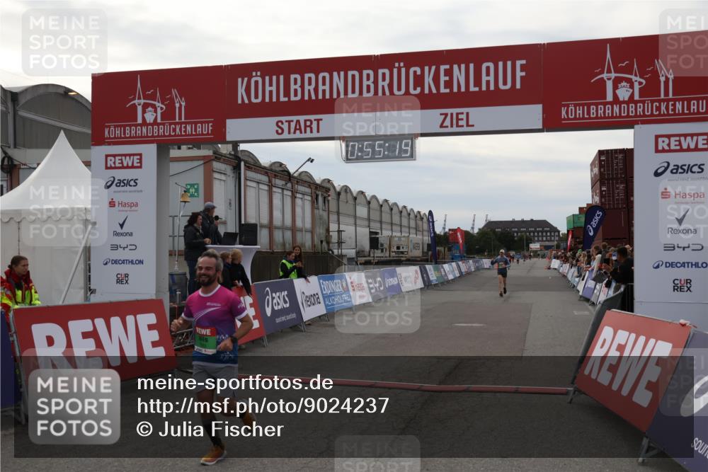 03.10.2025 - Köhlbrandbrückenlauf Julia Fischer http://msf.ph/oto/9024237 03.10.2025 15:55:19 Ziel 7040, 7053, 7100, 7197, 7898 meine-sportfotos.de
