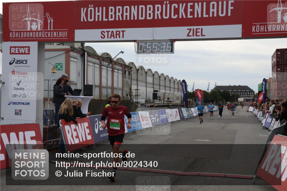 03.10.2025 - Köhlbrandbrückenlauf Julia Fischer http://msf.ph/oto/9024340 03.10.2025 15:55:36 Ziel 7030, 7067, 7575, 8993 meine-sportfotos.de