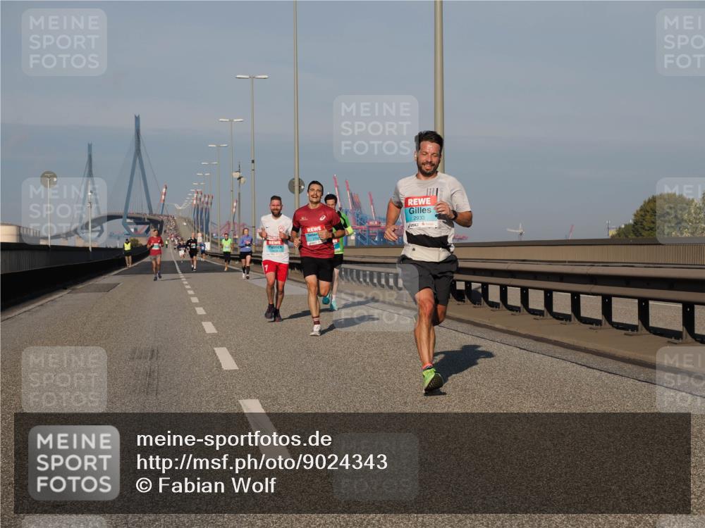 03.10.2025 - Köhlbrandbrückenlauf Fabian Wolf http://msf.ph/oto/9024343 03.10.2025 09:40:29 Position 3 2933 meine-sportfotos.de