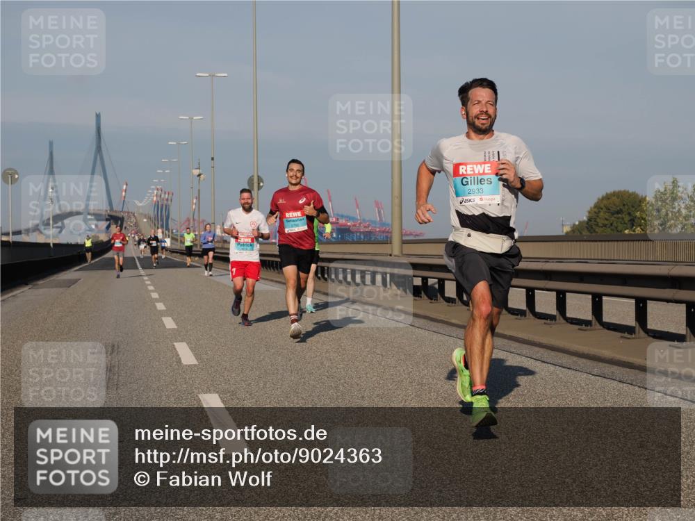 03.10.2025 - Köhlbrandbrückenlauf Fabian Wolf http://msf.ph/oto/9024363 03.10.2025 09:40:29 Position 3 2933 meine-sportfotos.de