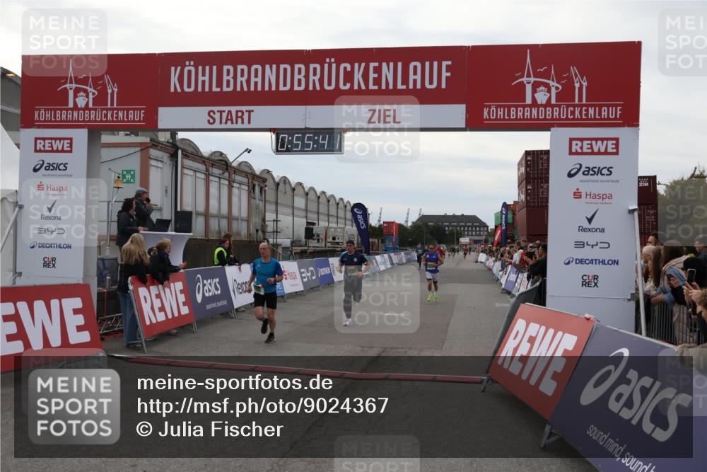 03.10.2025 - Köhlbrandbrückenlauf Julia Fischer http://msf.ph/oto/9024367 03.10.2025 15:55:42 Ziel 7030, 7067, 7575, 8594, 8942 meine-sportfotos.de