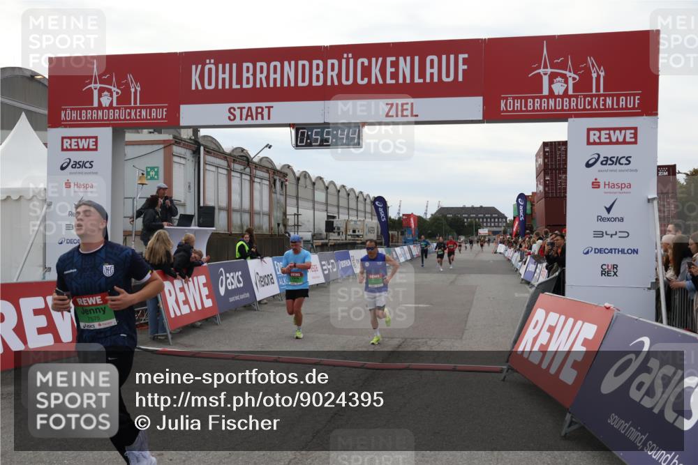 03.10.2025 - Köhlbrandbrückenlauf Julia Fischer http://msf.ph/oto/9024395 03.10.2025 15:55:44 Ziel 7030, 7043, 7067, 7286, 7575, 8594, 8942, 9743 meine-sportfotos.de