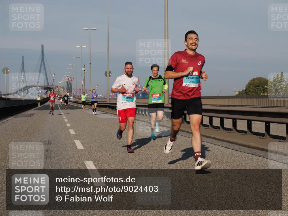 03.10.2025 - Köhlbrandbrückenlauf Fabian Wolf http://msf.ph/oto/9024403 03.10.2025 09:40:31 Position 3 3618, 2705, 2792 meine-sportfotos.de