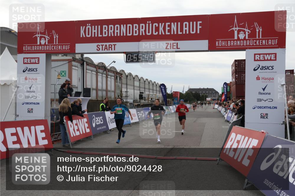 03.10.2025 - Köhlbrandbrückenlauf Julia Fischer http://msf.ph/oto/9024428 03.10.2025 15:55:49 Ziel 7043, 7067, 7286, 7575, 7968, 8594, 8942, 9743 meine-sportfotos.de