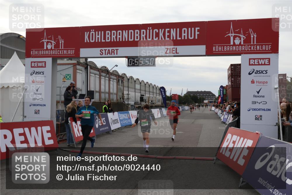 03.10.2025 - Köhlbrandbrückenlauf Julia Fischer http://msf.ph/oto/9024440 03.10.2025 15:55:50 Ziel 7043, 7067, 7286, 7575, 7968, 8594, 8942, 9743 meine-sportfotos.de