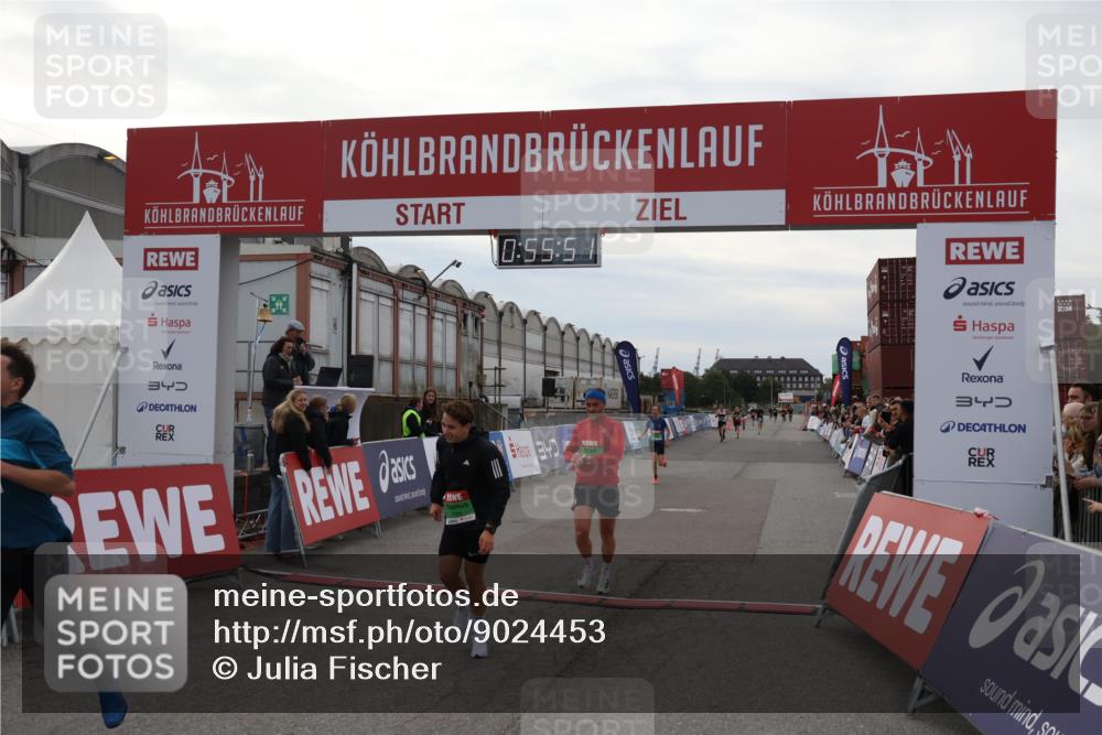 03.10.2025 - Köhlbrandbrückenlauf Julia Fischer http://msf.ph/oto/9024453 03.10.2025 15:55:51 Ziel 7043, 7067, 7286, 7575, 7968, 8594, 8942, 9743 meine-sportfotos.de