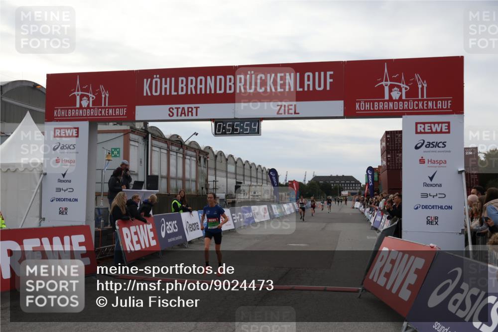 03.10.2025 - Köhlbrandbrückenlauf Julia Fischer http://msf.ph/oto/9024473 03.10.2025 15:55:54 Ziel 7043, 7286, 7456, 7968, 8594, 8942, 9743 meine-sportfotos.de
