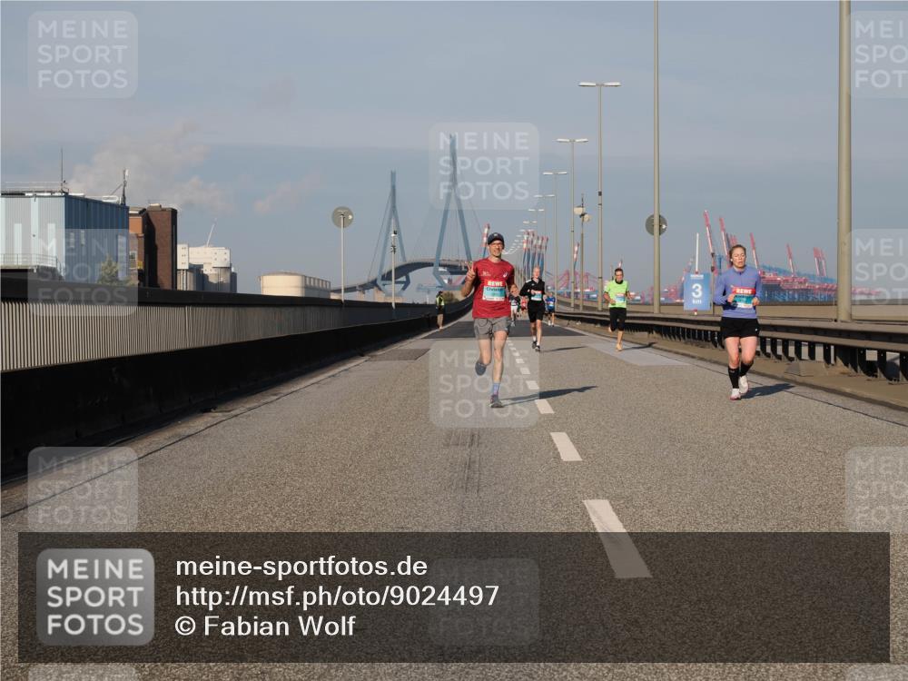 03.10.2025 - Köhlbrandbrückenlauf Fabian Wolf http://msf.ph/oto/9024497 03.10.2025 09:40:37 Position 3  meine-sportfotos.de