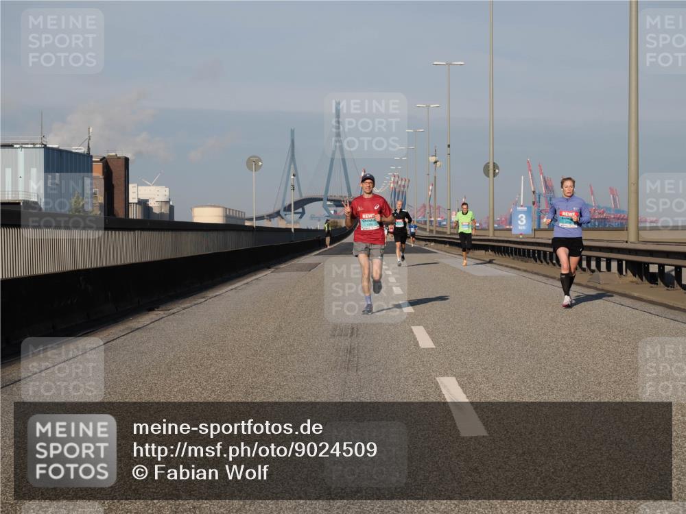 03.10.2025 - Köhlbrandbrückenlauf Fabian Wolf http://msf.ph/oto/9024509 03.10.2025 09:40:37 Position 3  meine-sportfotos.de