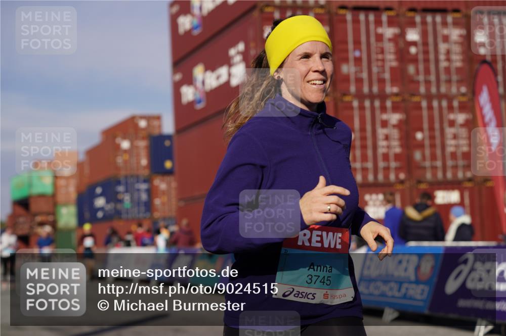 03.10.2025 - Köhlbrandbrückenlauf Michael Burmester http://msf.ph/oto/9024515 03.10.2025 10:27:06 Ziel 1539, 1930, 2115, 2451, 2562, 2693, 3052, 3132, 3745, 3746 meine-sportfotos.de