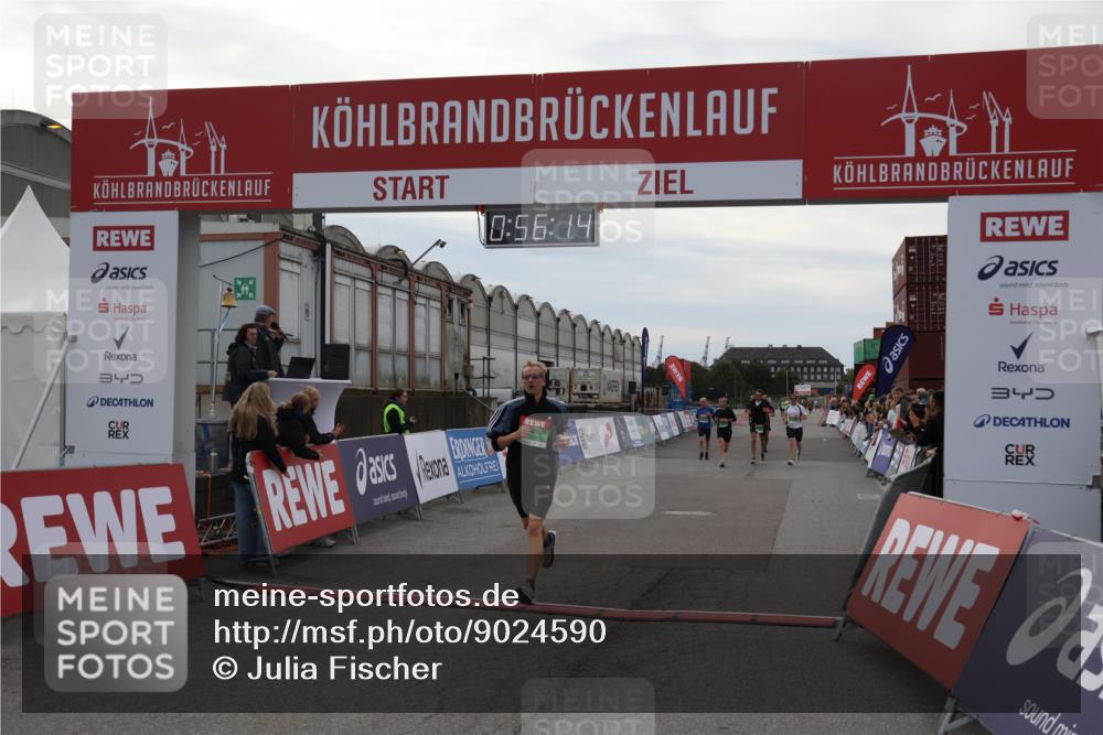 03.10.2025 - Köhlbrandbrückenlauf Julia Fischer http://msf.ph/oto/9024590 03.10.2025 15:56:14 Ziel 7012, 7046, 7128, 7170, 8820, 8976, 9231, 9525 meine-sportfotos.de