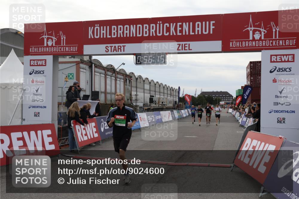 03.10.2025 - Köhlbrandbrückenlauf Julia Fischer http://msf.ph/oto/9024600 03.10.2025 15:56:15 Ziel 7012, 7046, 7079, 7128, 7170, 8820, 8976, 9231, 9525 meine-sportfotos.de