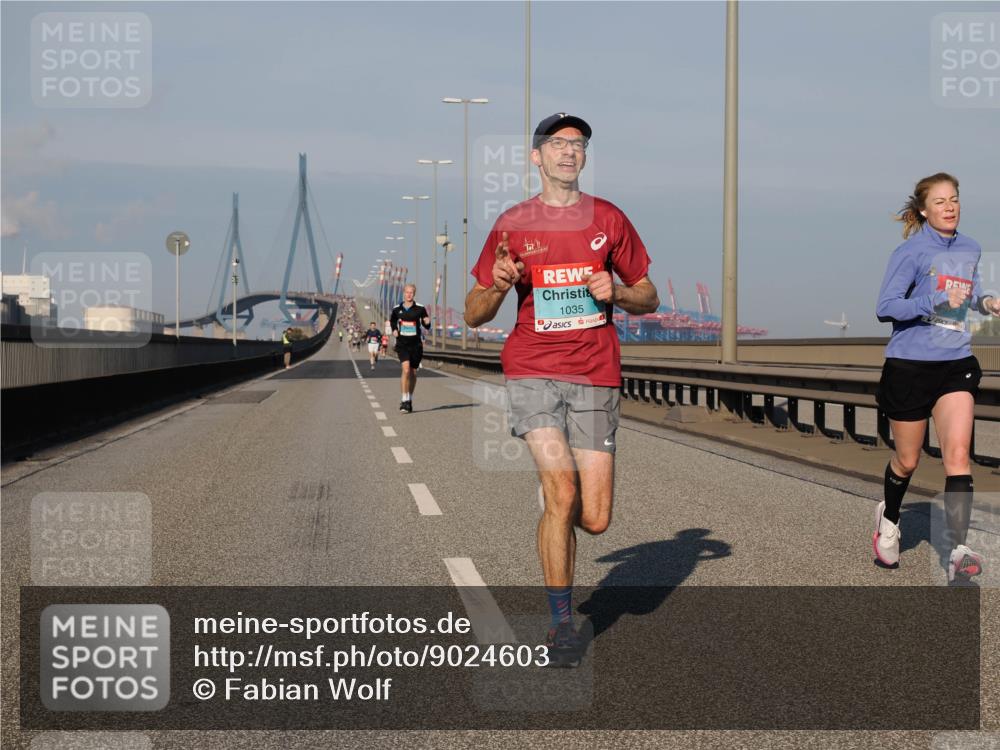 03.10.2025 - Köhlbrandbrückenlauf Fabian Wolf http://msf.ph/oto/9024603 03.10.2025 09:40:40 Position 3 1035 meine-sportfotos.de