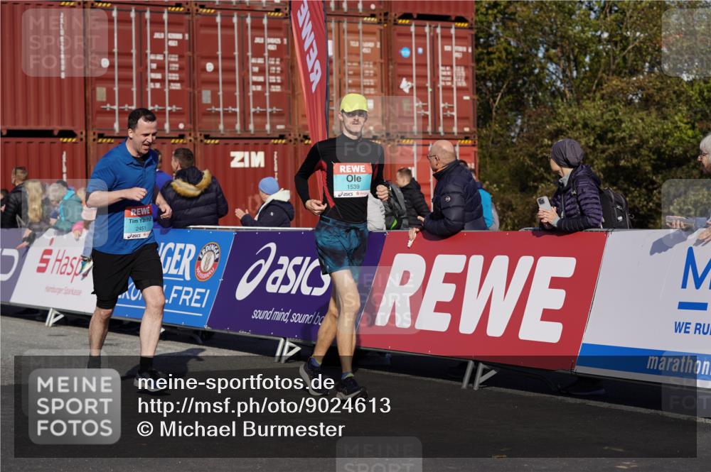 03.10.2025 - Köhlbrandbrückenlauf Michael Burmester http://msf.ph/oto/9024613 03.10.2025 10:27:15 Ziel 1539, 1926, 1929, 2101, 2136, 2451, 2562, 2935, 3132, 3746 meine-sportfotos.de